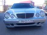 Mercedes E 220-1