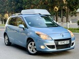 Renault Grand Scenic-1