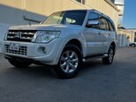 Mitsubishi Pajero-4