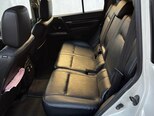 Mitsubishi Pajero-9