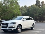 Audi Q7-5