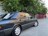 Mercedes 190-8