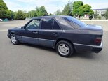 Mercedes 230 E-8