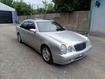 Mercedes E 220-4