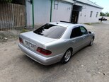 Mercedes E 220-8