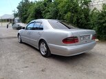 Mercedes E 220-10