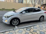 Hyundai Elantra-3