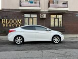 Hyundai Elantra-2