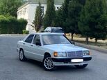 Mercedes 190-1