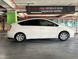 Toyota Prius-5