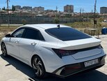 Hyundai Elantra-16