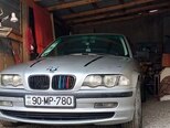 BMW 320-1