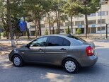 Hyundai Accent-7