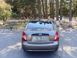 Hyundai Accent-10