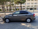 Hyundai Accent-15