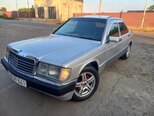 Mercedes 190-1