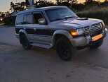 Mitsubishi Pajero-5