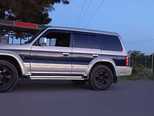 Mitsubishi Pajero-3