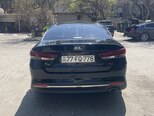 Kia K5-3