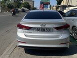 Hyundai Elantra-2