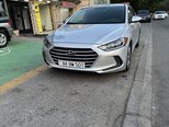 Hyundai Elantra-4