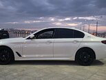 BMW 530e-13
