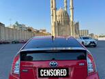 Toyota Prius-5