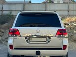 Toyota Land Cruiser-2