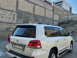 Toyota Land Cruiser-6