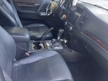 Mitsubishi Pajero-7