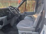 Ford Transit-6