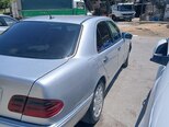 Mercedes E 220-4