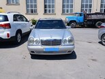 Mercedes E 220-5