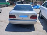 Mercedes E 220-8