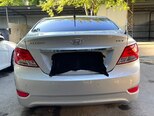 Hyundai Accent-4