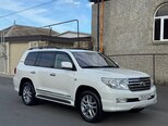 Toyota Land Cruiser-7