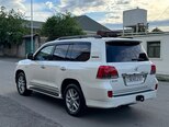 Toyota Land Cruiser-6
