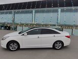 Hyundai Sonata-4