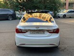 Hyundai Sonata-14