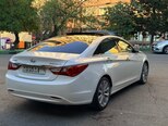 Hyundai Sonata-12