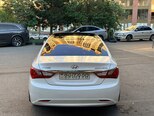 Hyundai Sonata-15