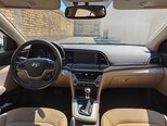 Hyundai Elantra-11