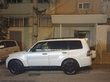 Mitsubishi Pajero-10