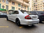 Mercedes E 320-13