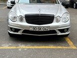 Mercedes E 320-1