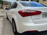 Kia Cerato-10