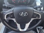 Hyundai Accent-13