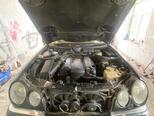 Mercedes E 240-8
