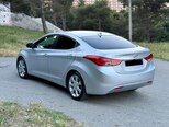 Hyundai Elantra-5