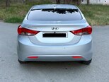 Hyundai Elantra-7